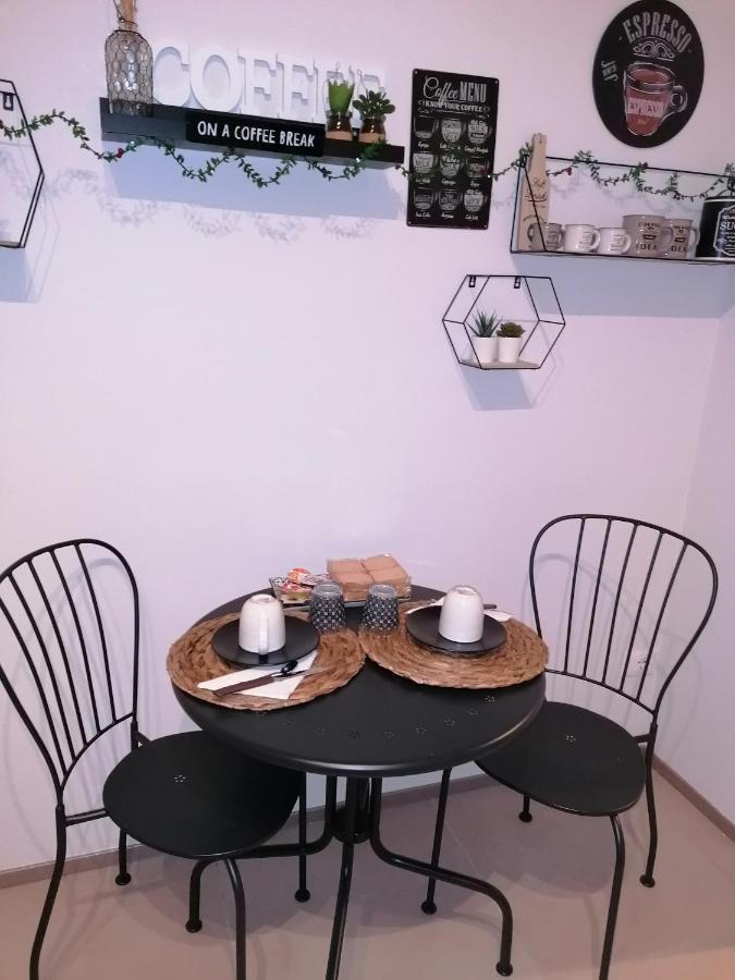 Holidaystudio Appartamento In Centro Салерно Экстерьер фото
