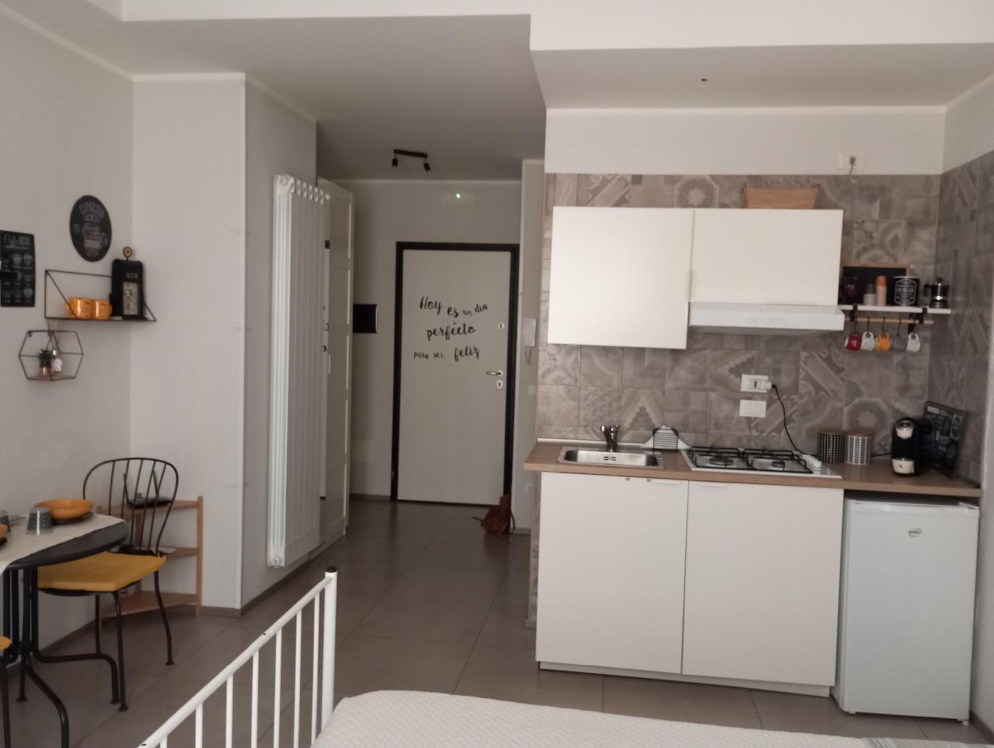 Holidaystudio Appartamento In Centro Салерно Экстерьер фото