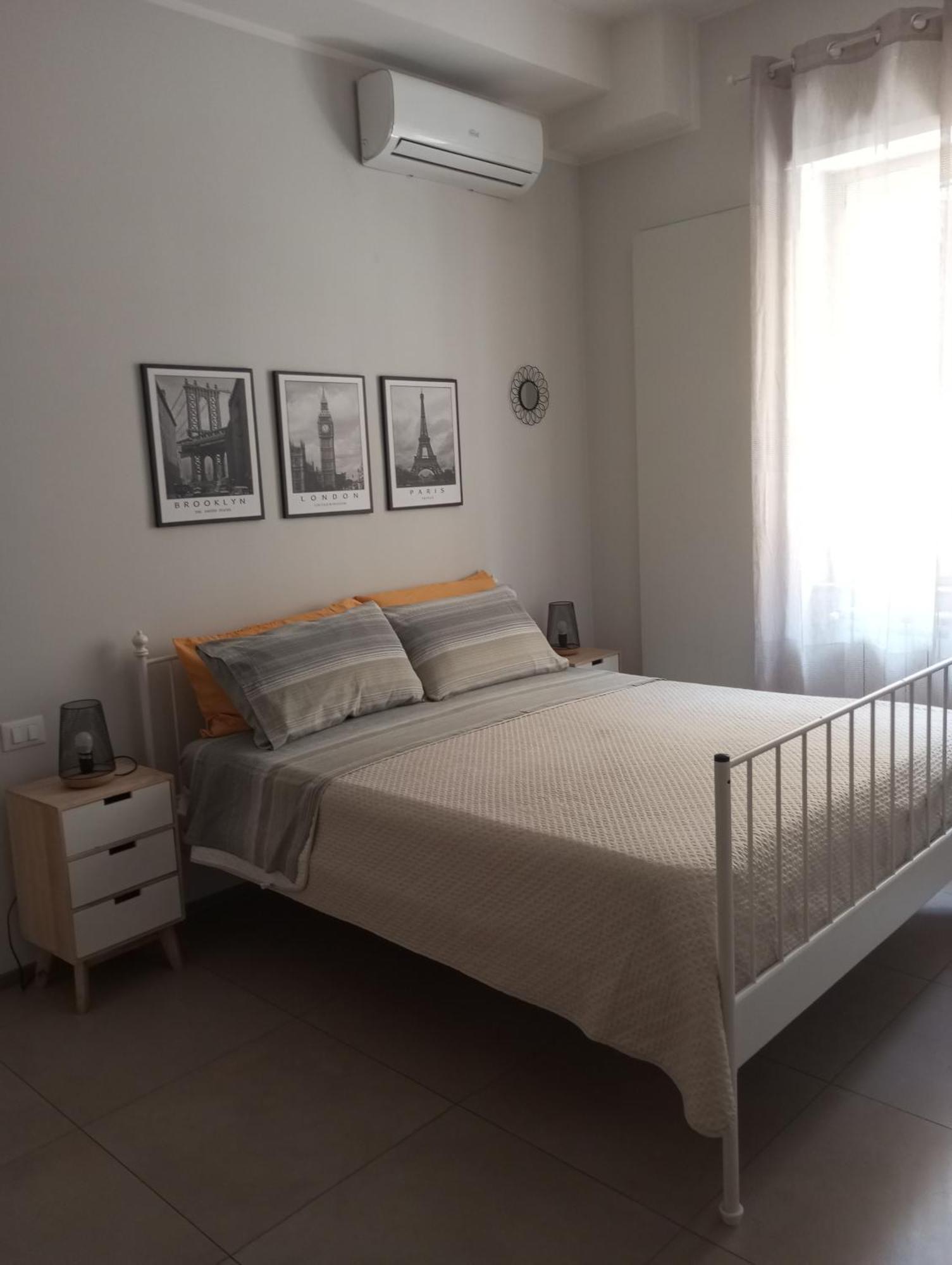 Holidaystudio Appartamento In Centro Салерно Экстерьер фото