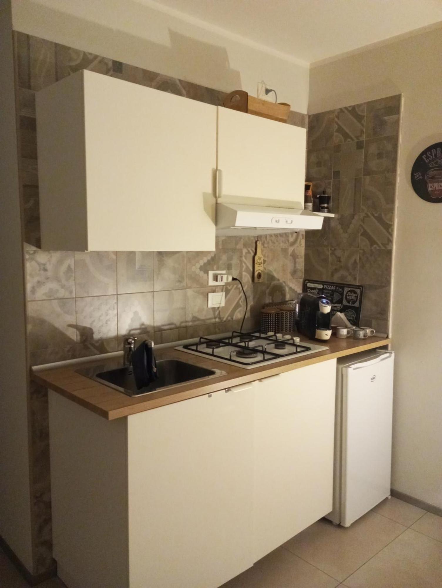Holidaystudio Appartamento In Centro Салерно Экстерьер фото